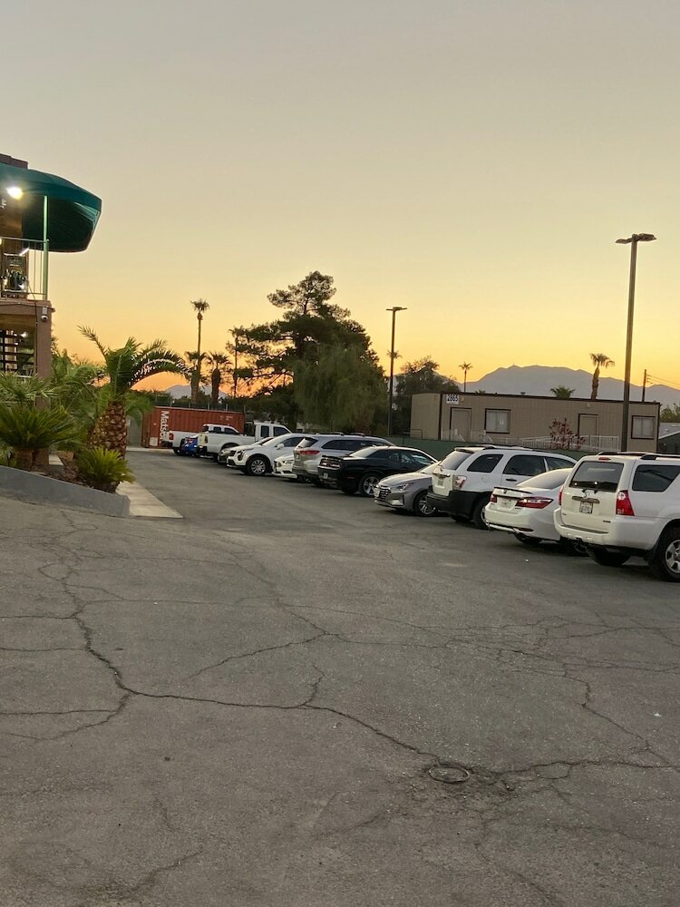 Фото Crown Motel