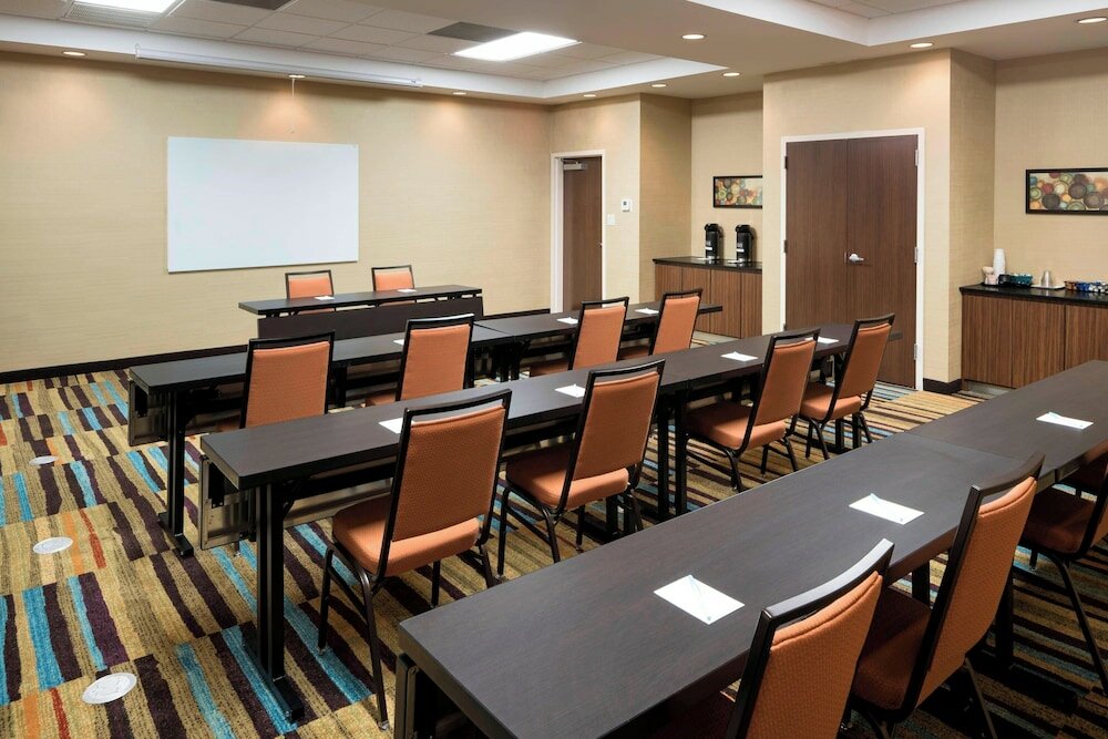 Фото Fairfield Inn & Suites by Marriott Houston Pasadena