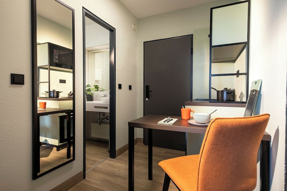 Фото Отель Coffee Fellows Frankfurt-Airport