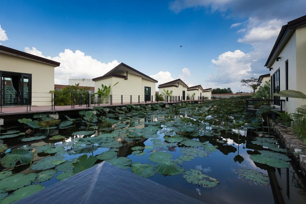 Фото Bua Tara Resort