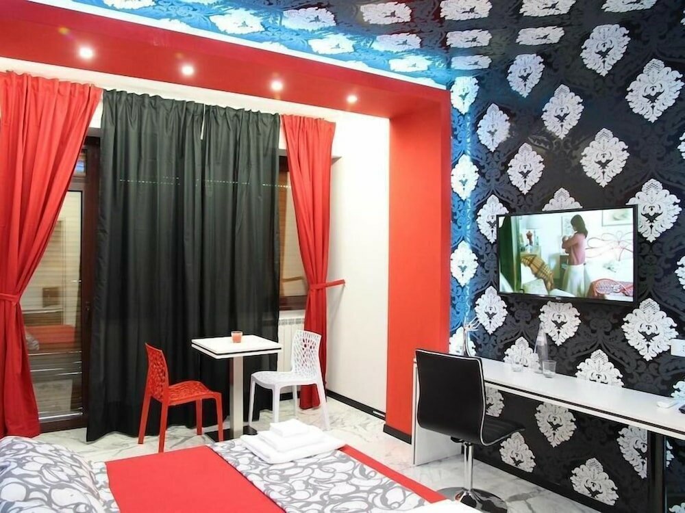 Фото Black & White G&g