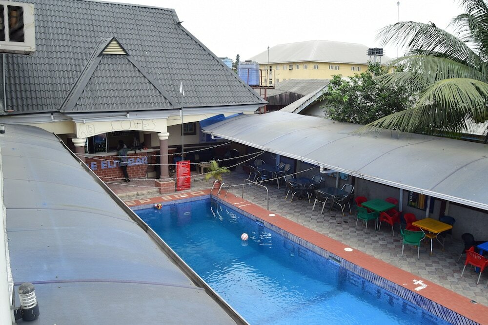 Фото отеля 3