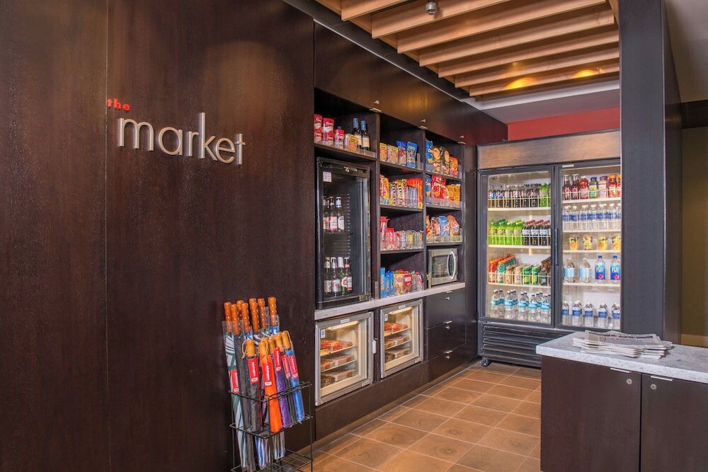 Фото Courtyard Fairfax Fair Oaks