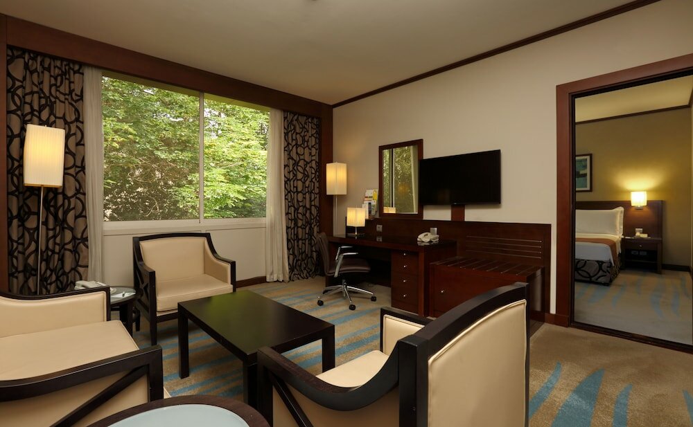 Фото Holiday Inn Riyadh Izdihar