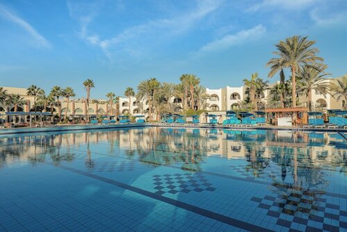 Гостиница Arabia Azur Resort в Хургаде