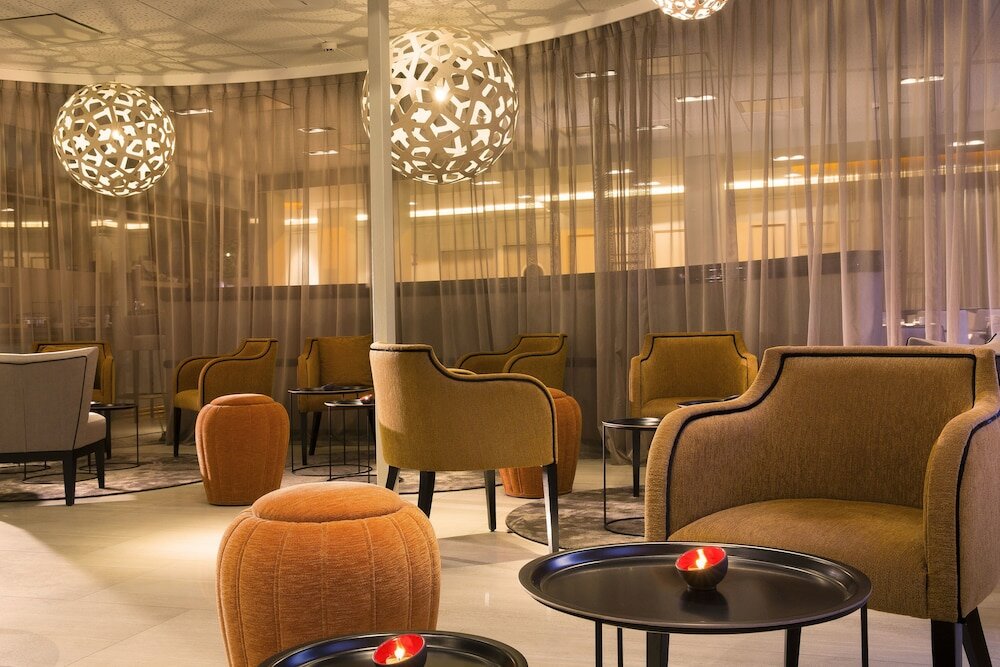 Фото Hôtel Oceania Le Jura Dijon