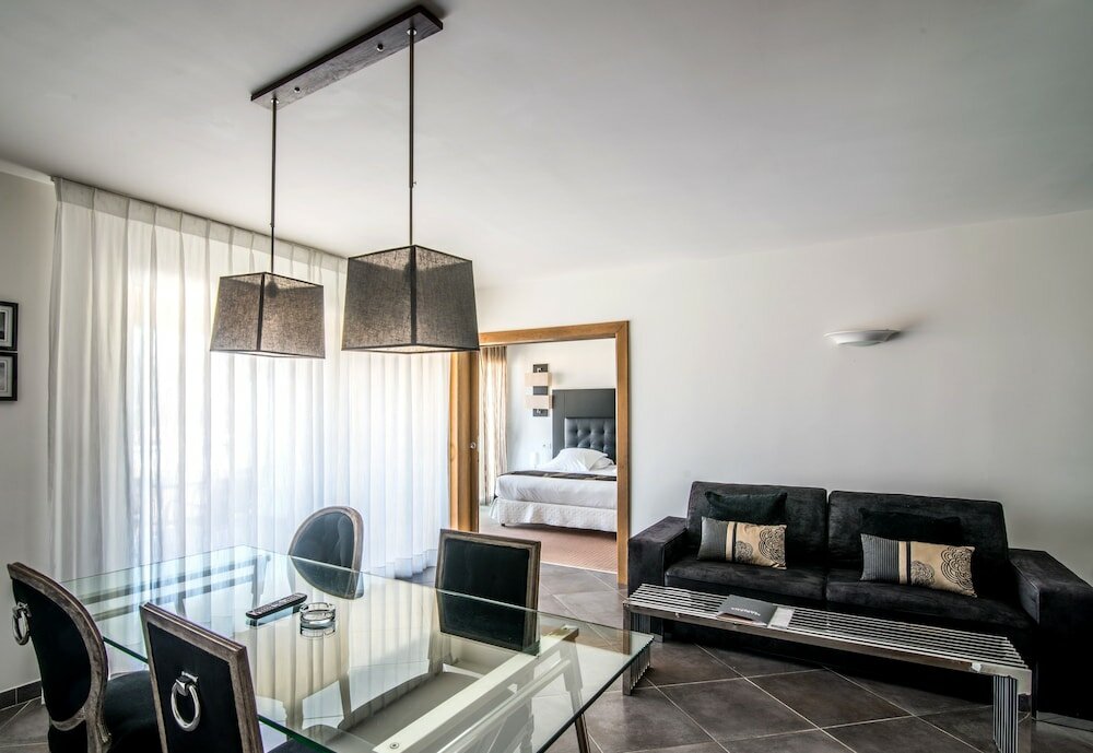 Фото Hotel Mariana