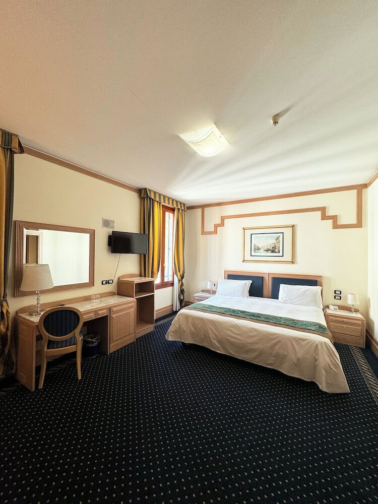 Фото Hotel Foscari Palace