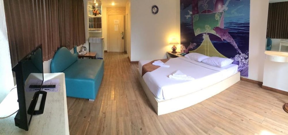 Фото The Pacific Cool Chic