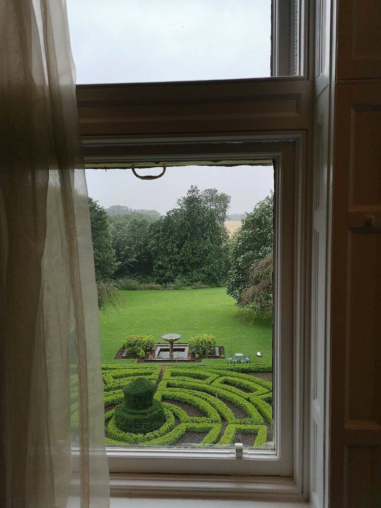 Фото The Landmark Hotel and Leisure Club