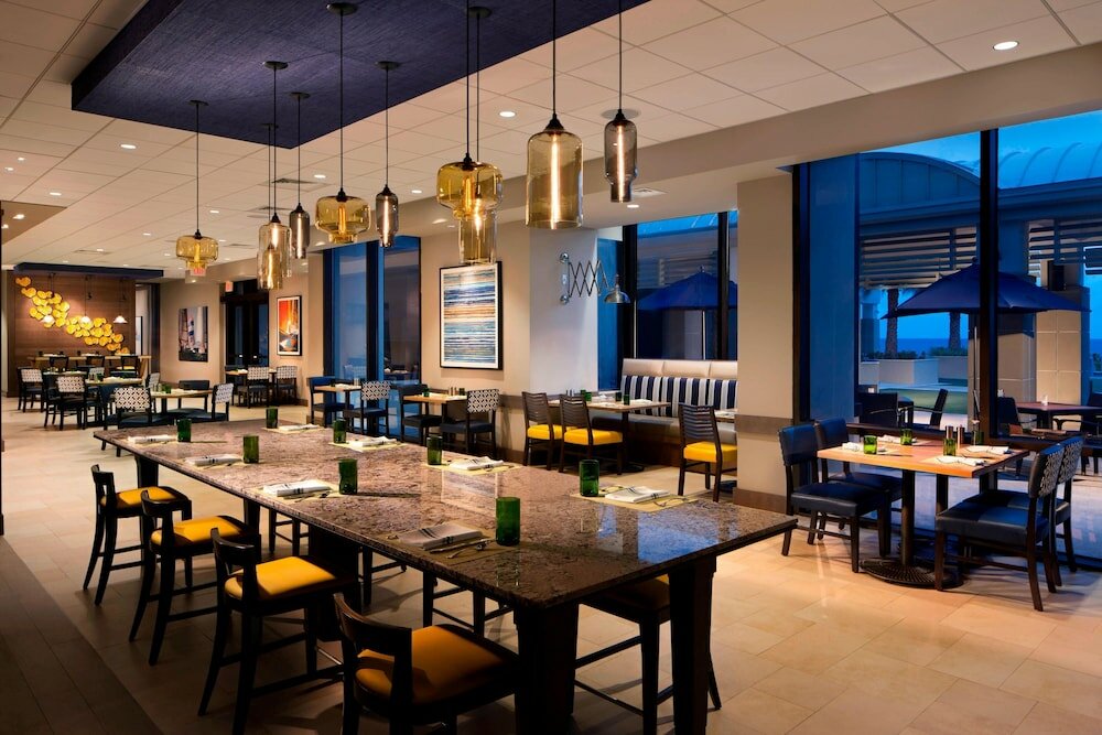 Фото Fort Lauderdale Marriott Harbor Beach Resort & SPA