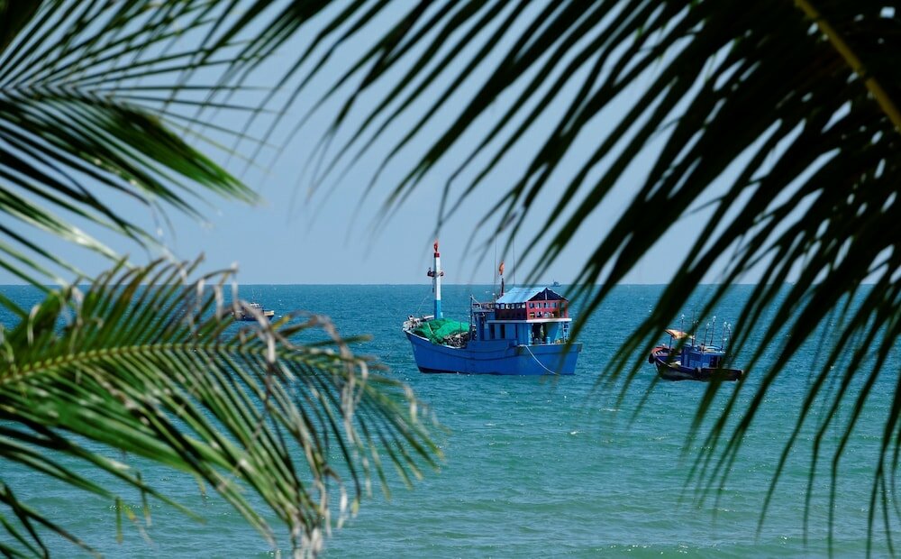 Фото Full Moon Village