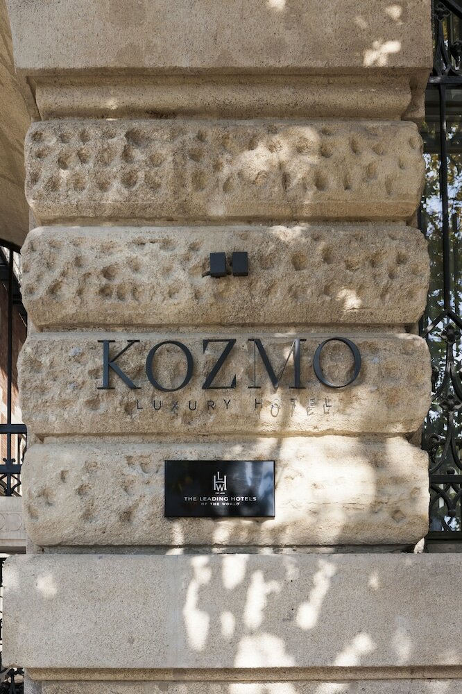 Фото Kozmo Hotel Suites & SPA