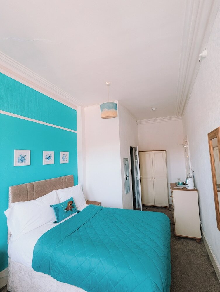 Фото The Chesterfield Guest House