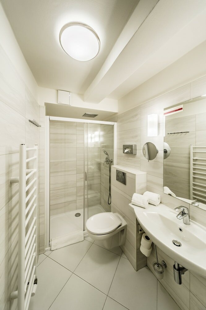 Фото Archibald At the Charles Bridge