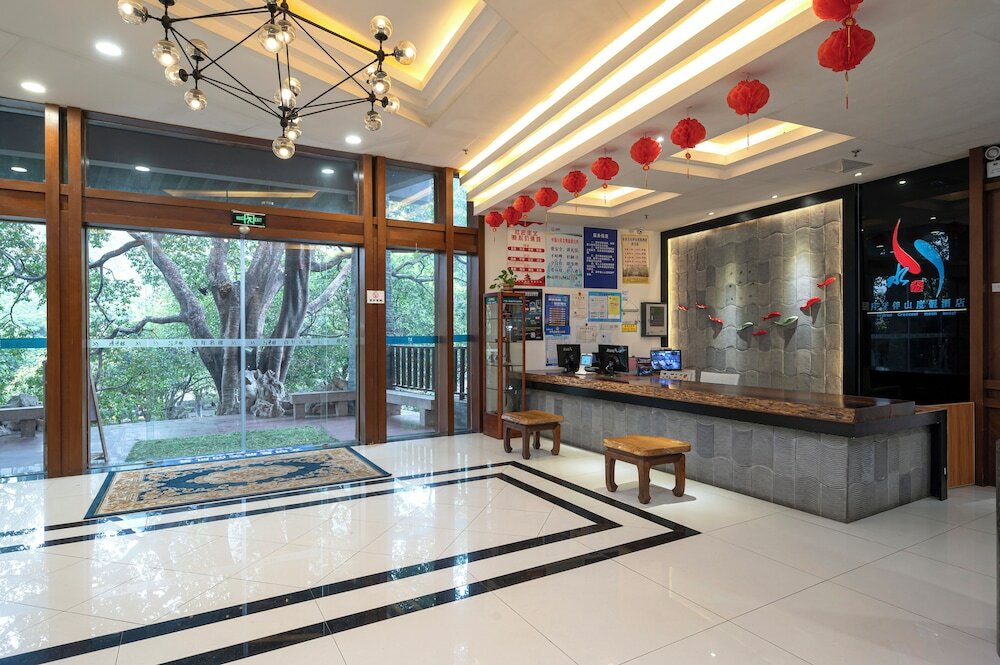 Фото Guilin Crystal Crescent Moon Hotel