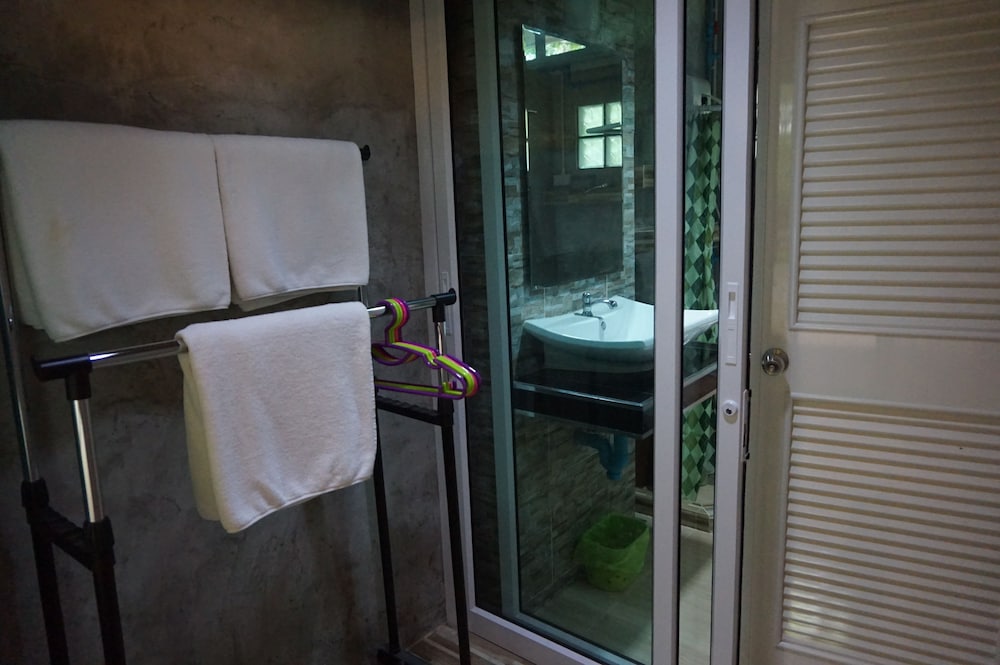 Фото Loei Huen Hao Hug Home & Resort