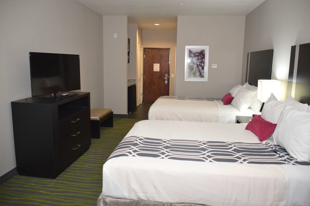 Фото Best Western Plus Dilley Inn & Suites