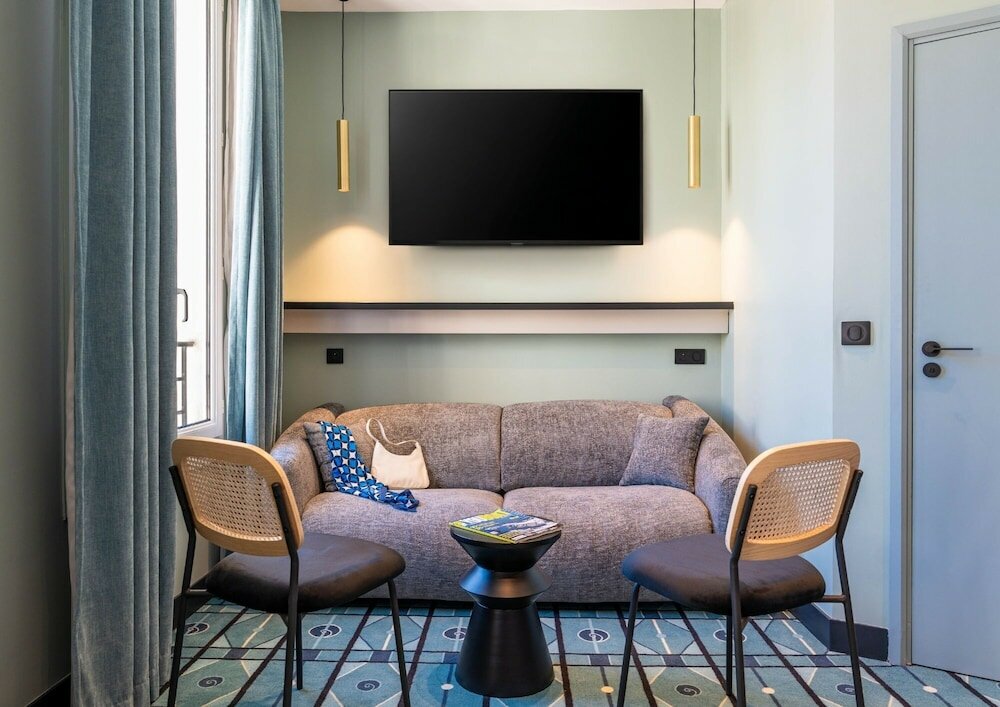 Фото CASA MOHO Juan Les Pins