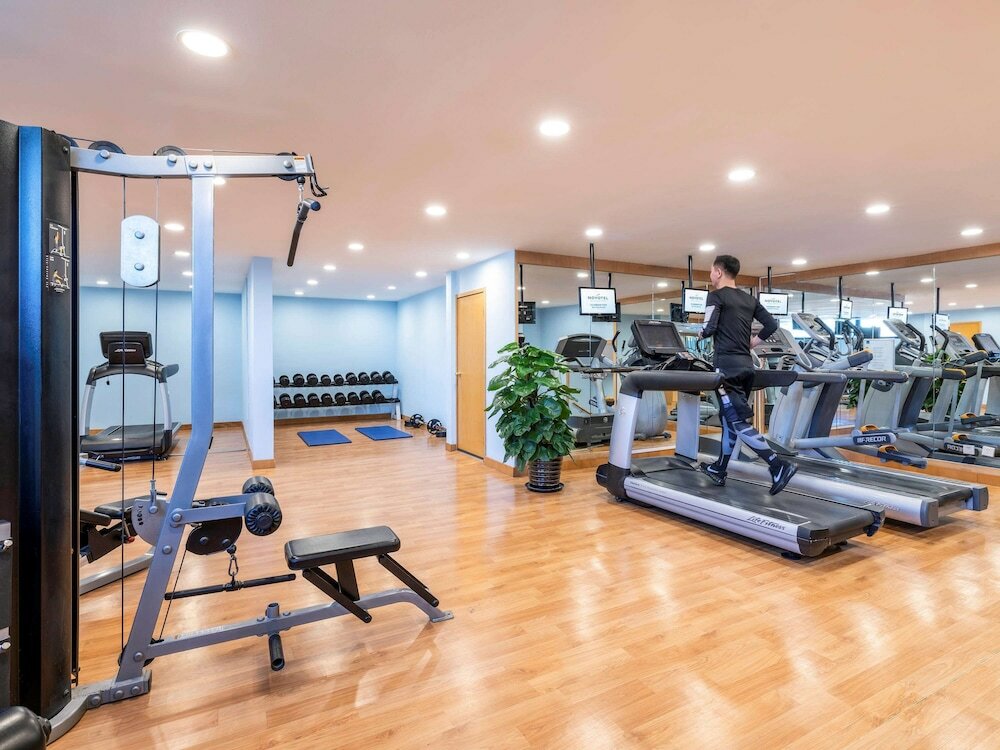 Фото Novotel Beijing Peace