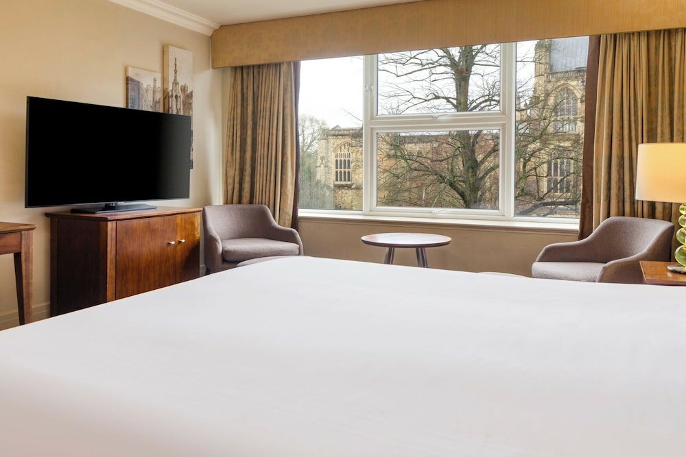 Фото Mercure Winchester Wessex Hotel