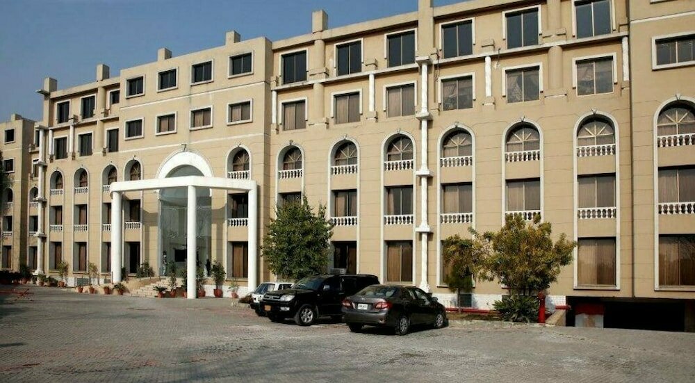 Hotel Avari Xpress Islamabad, Rawalpindi, photo