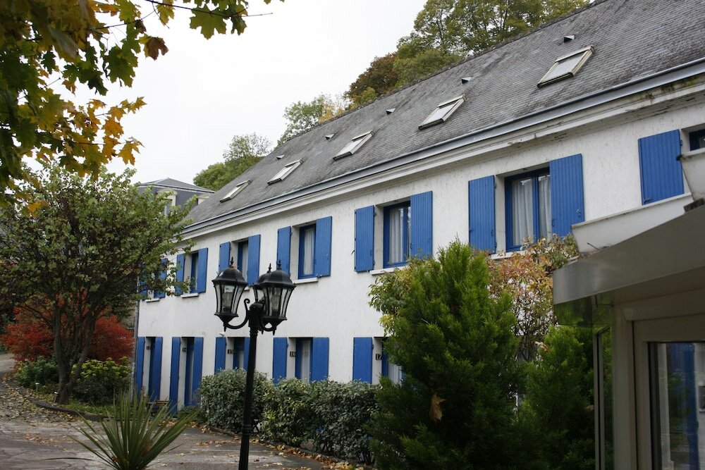 Фото Hotel Le Castel Fleuri