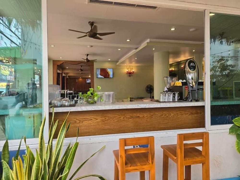 Фото On Hotel Phuket