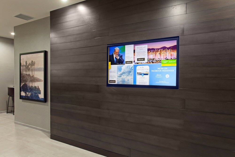 Фото Courtyard by Marriott San Diego El Cajon