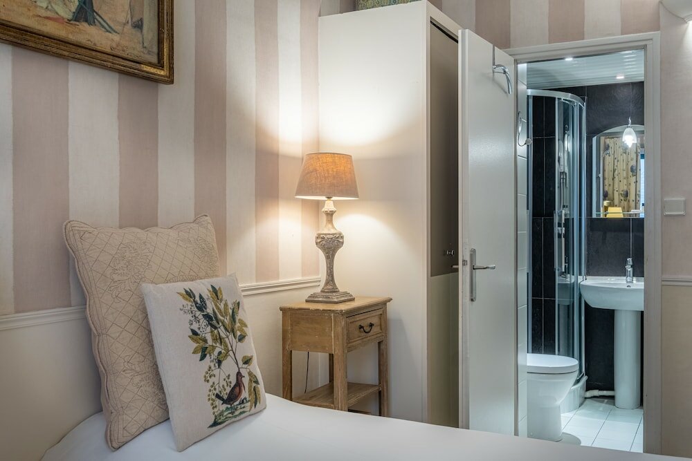 Фото Hotel de l'Avre