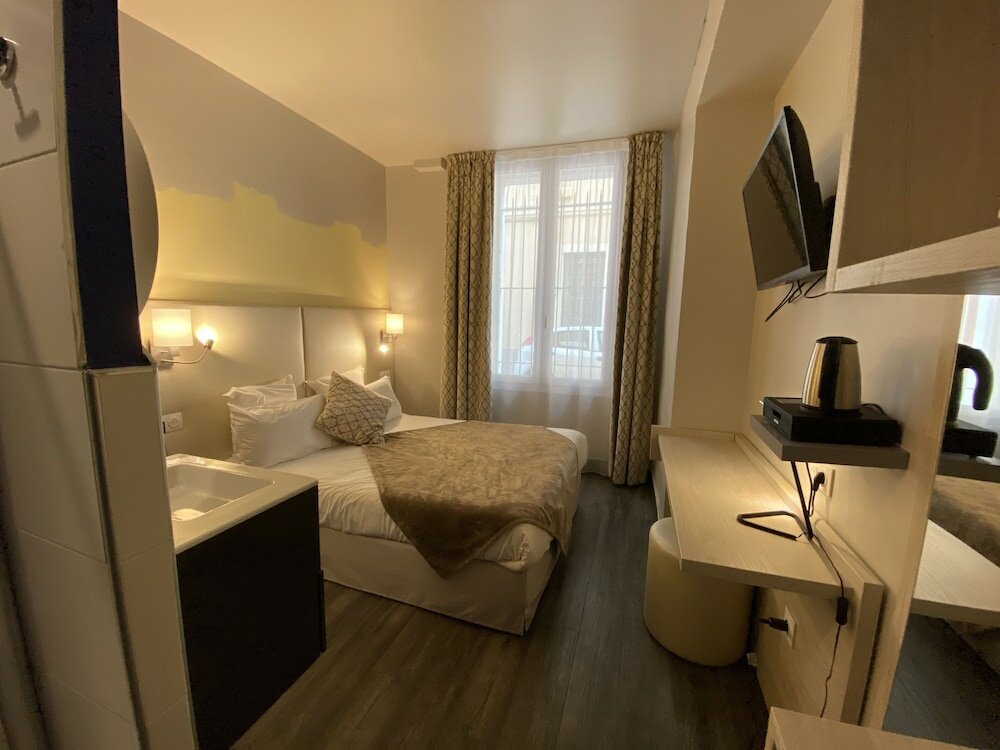 Фото отеля 2