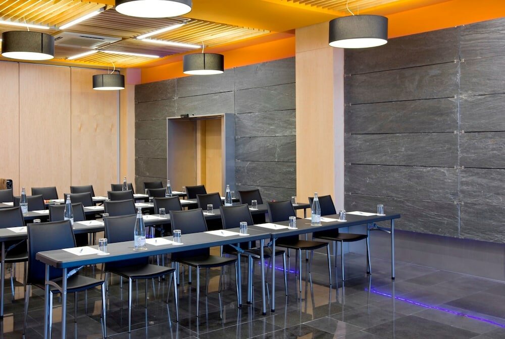 Фото Nh Madrid Las Tablas