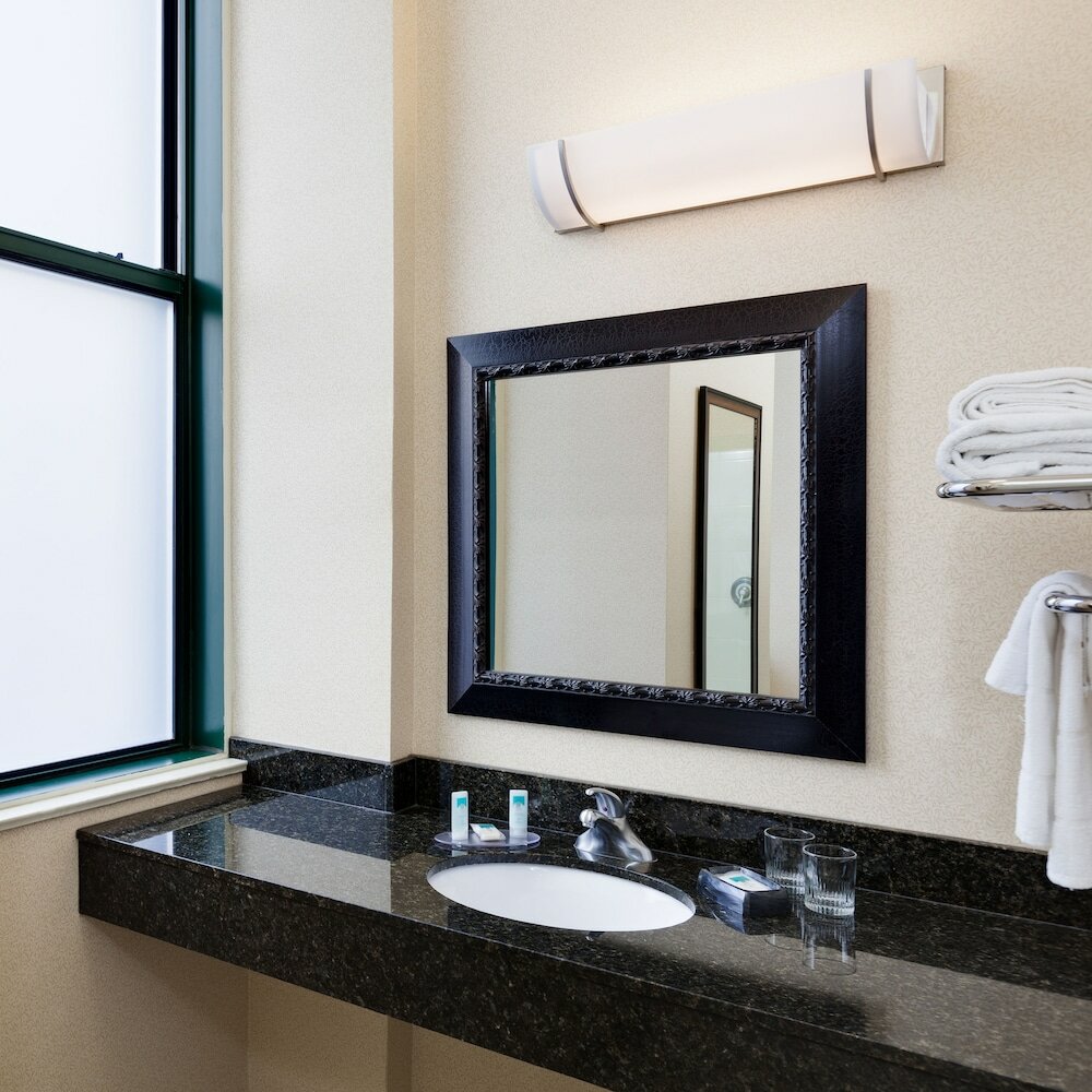 Фото Springhill Suites Marriott Baltimore Downtown/Inner Harbor