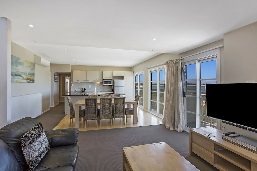 Фото Deep Blue Hotel & Hot Springs