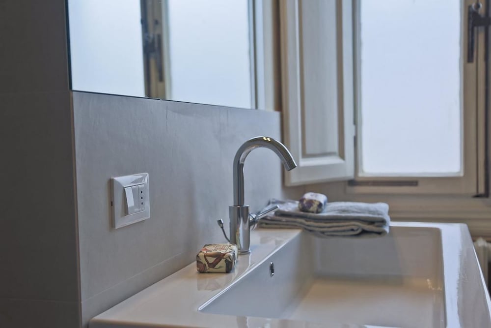 Фото Alfani Luxury Loft