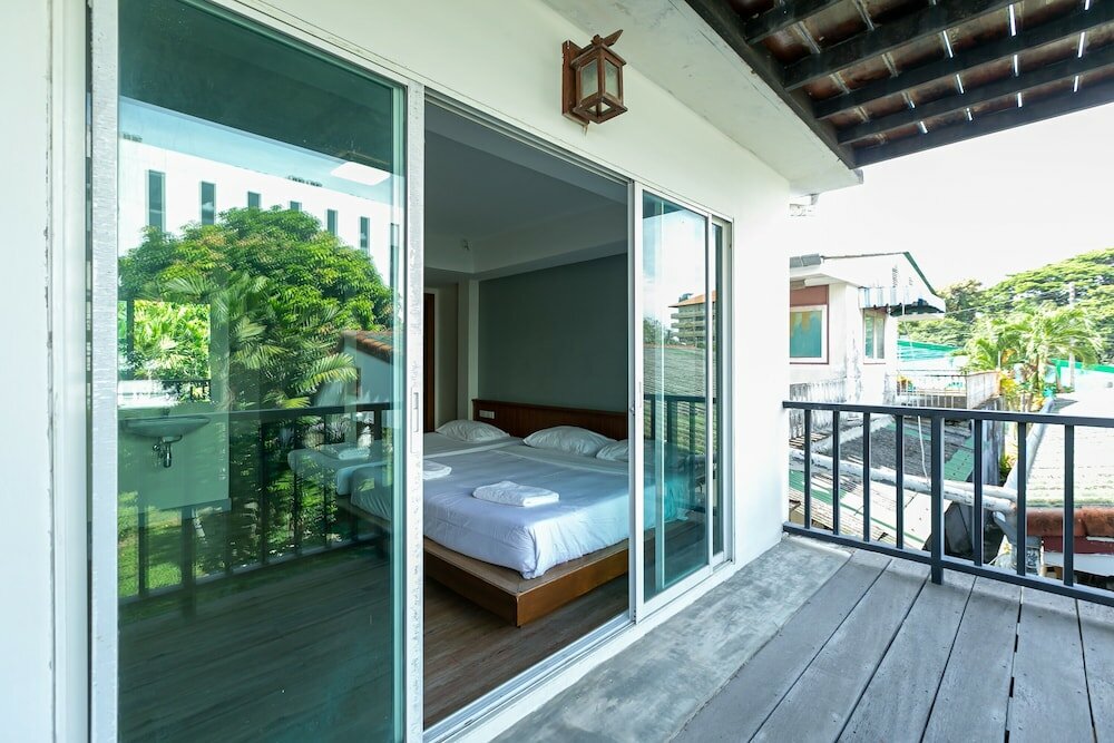 Фото Villa Lamai - Wong Amat House Pattaya