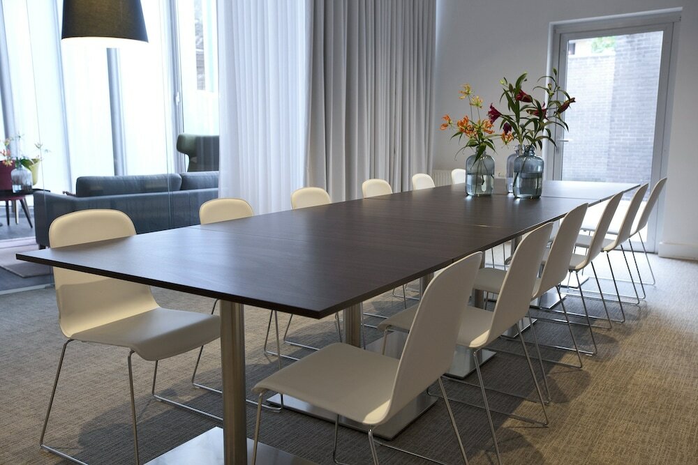 Фото Holiday Inn Express Mechelen City Centre an Ihg Hotel