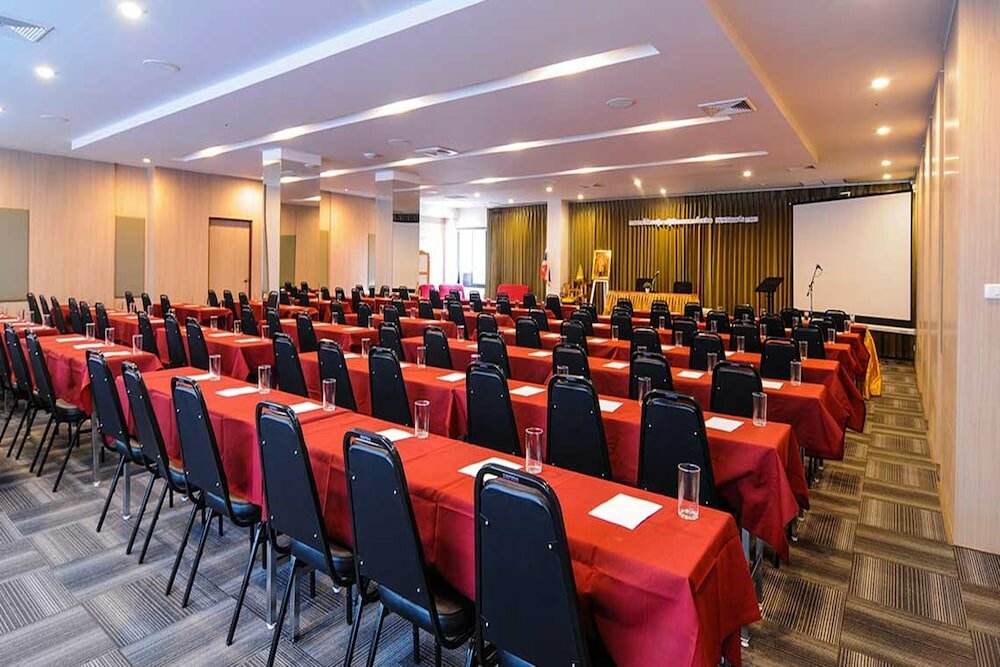 Фото Leosor Hotel