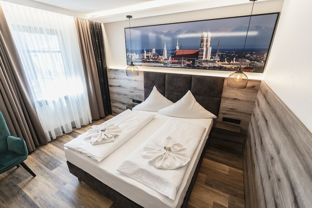 Фото Hotel Demas Unterhaching