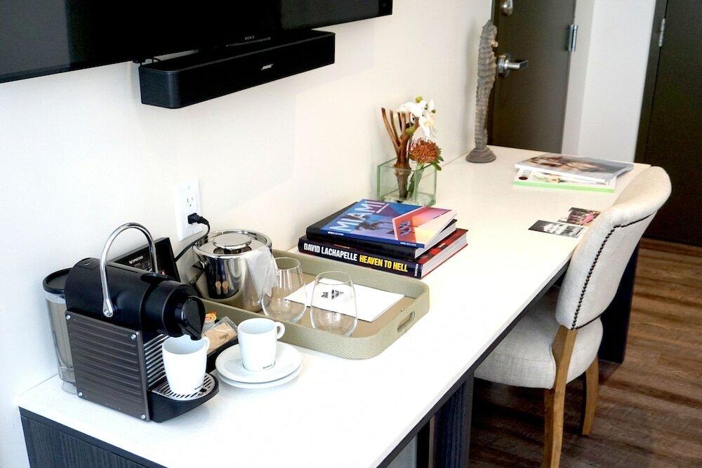 Фото The Marlin Hotel