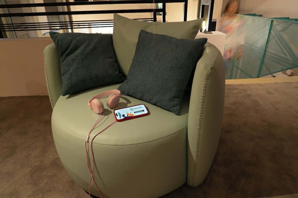 Фото Introvert Maria Luisa