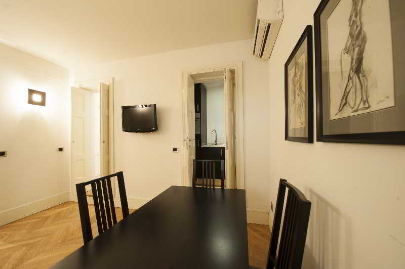 Фото Moses Fountain