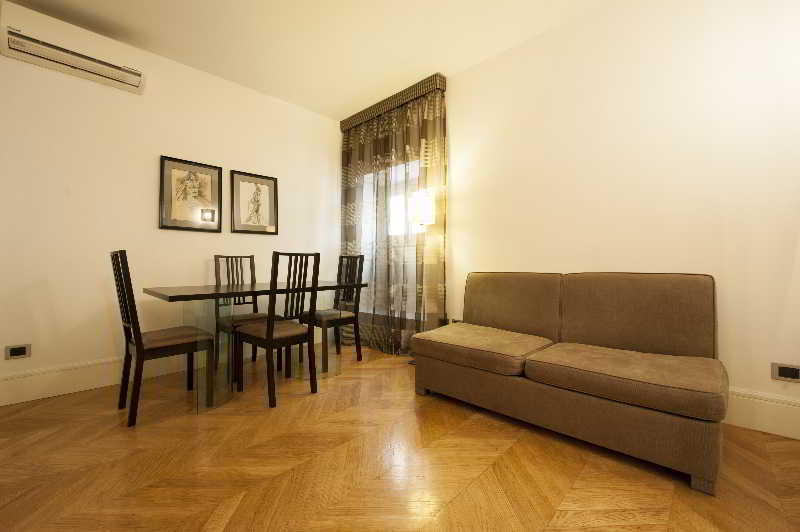 Фото Moses Fountain