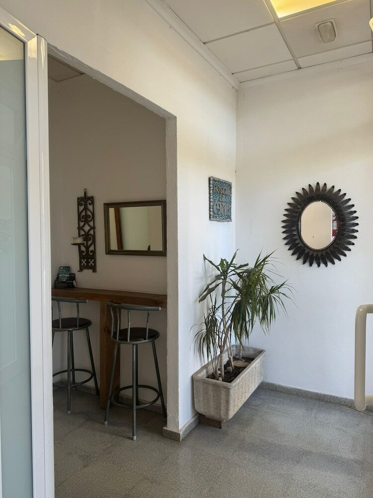 Фото Hostal La Mar
