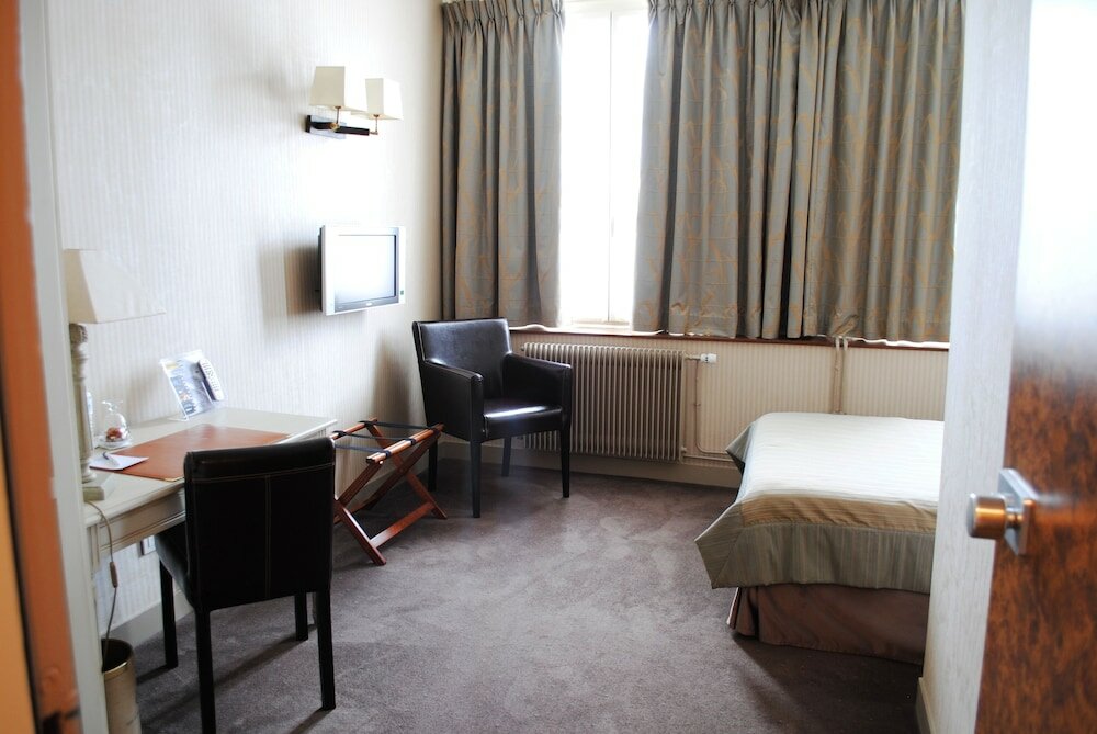 Фото Hotel la Residence du Berry