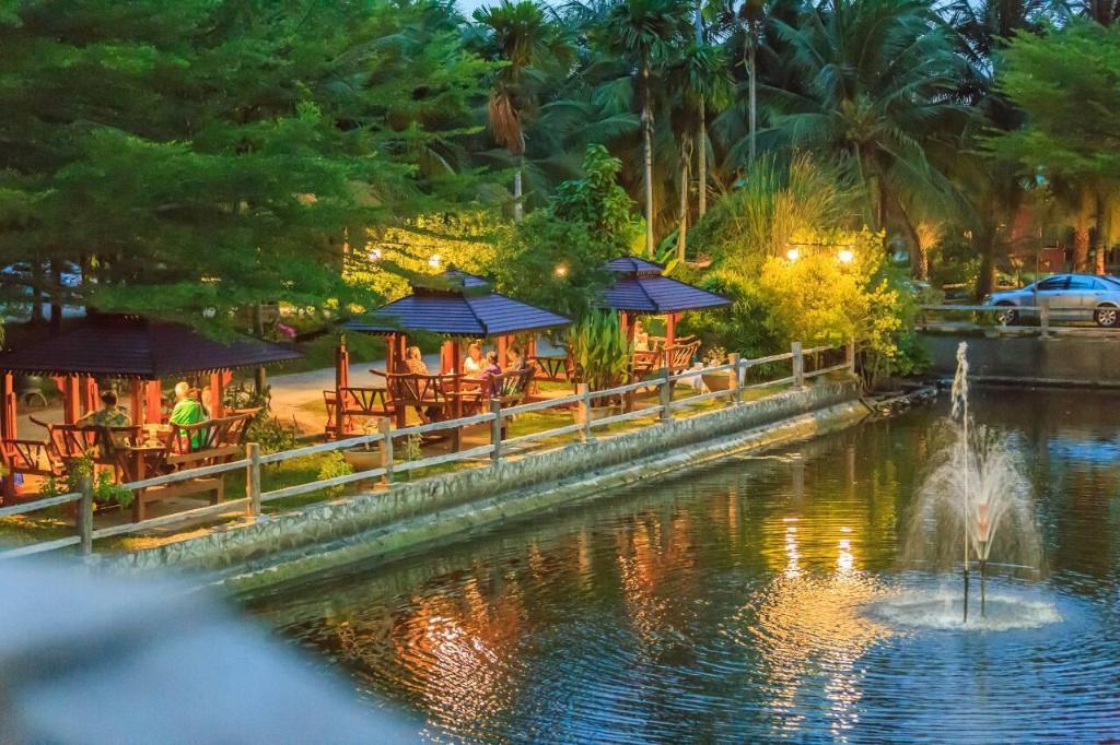 Фото Coconut Resort