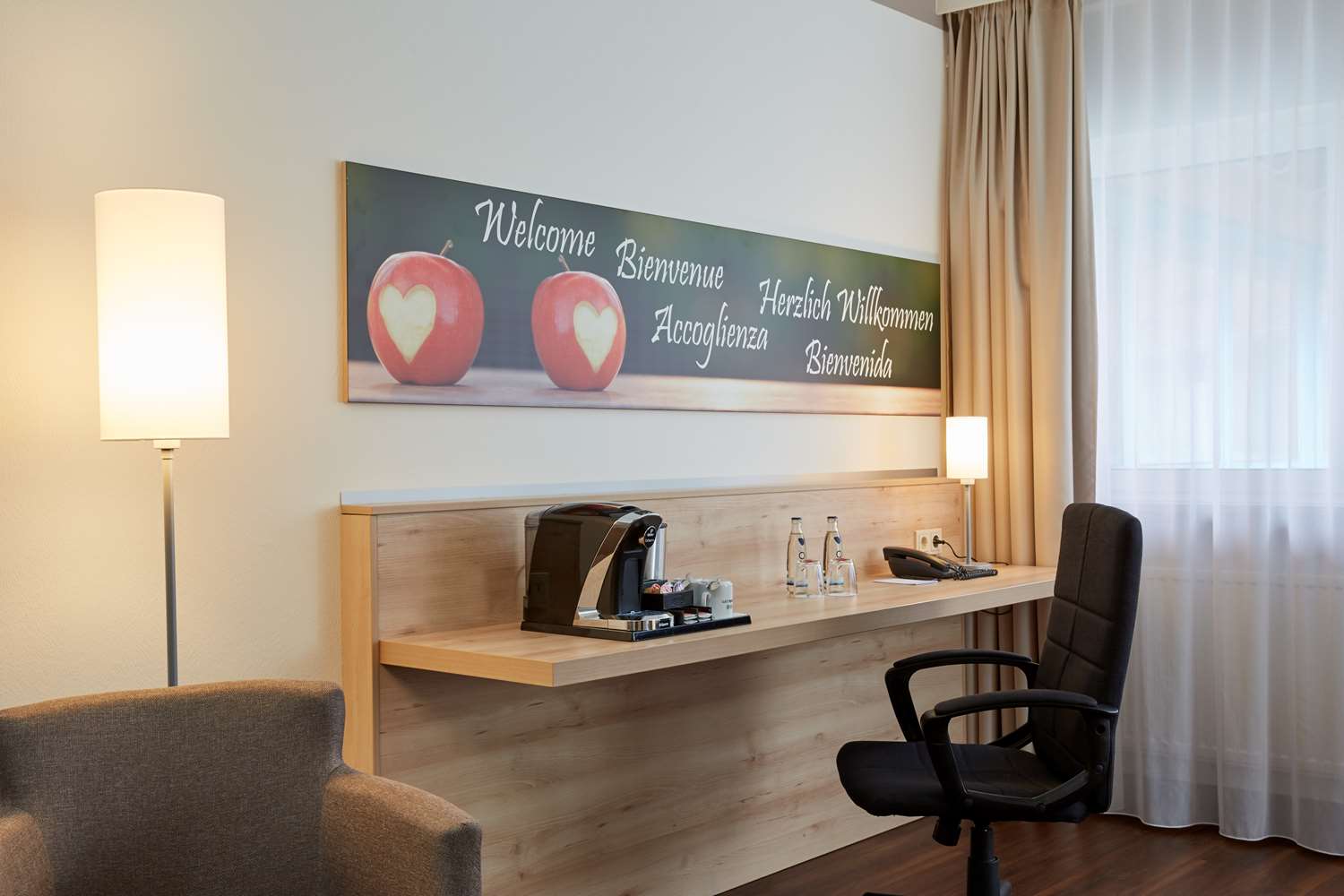 Фото H+ Hotel Stuttgart Herrenberg