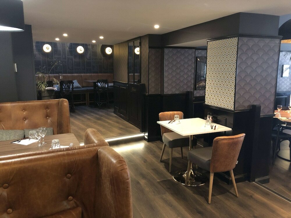 Фото Mercure Avignon Centre Palais des Papes Hotel