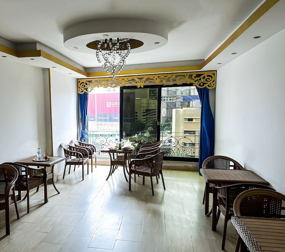 Фото Oasis Hotel