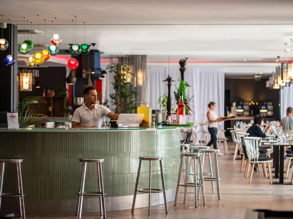 Фото Novotel Avignon Centre